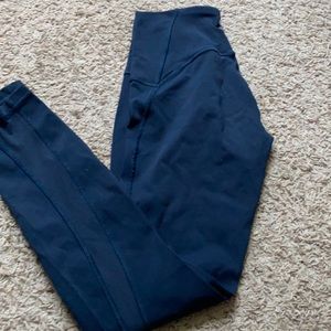 True navy Lululemon leggings